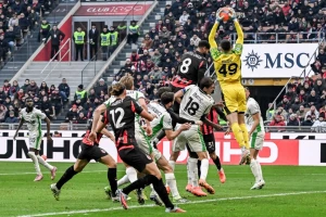 Ozbiljan kiks Milana u šampionskoj trci, sjajan meč, Sasuolo odneo bod sa "San Sira"